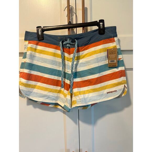 Patagonia Women’s wavefarer board shorts 5” size 6 summer beach - Picture 1 of 5